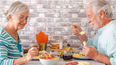 Idosos devem comer proteínas!