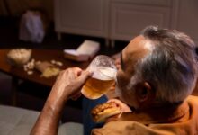 Impactos do uso de álcool na saúde na terceira idade